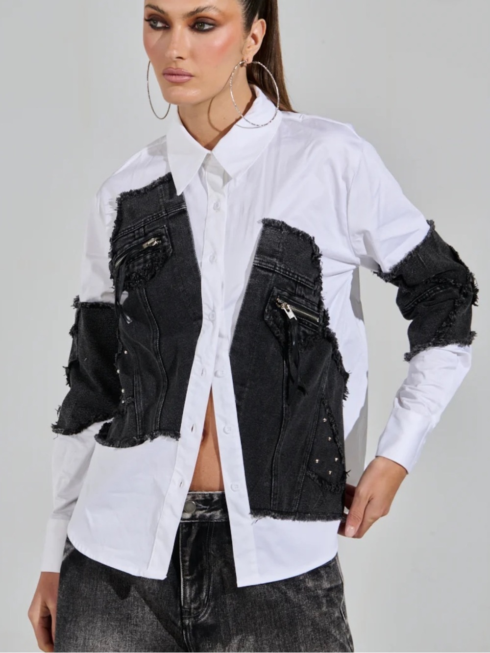 NWT AKIRA KATRINA PATCHED UP BUTTON DOWN SHIRT sz M